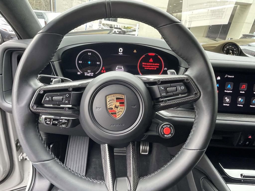 Used 2024 Porsche Cayenne Turbo GT image 21