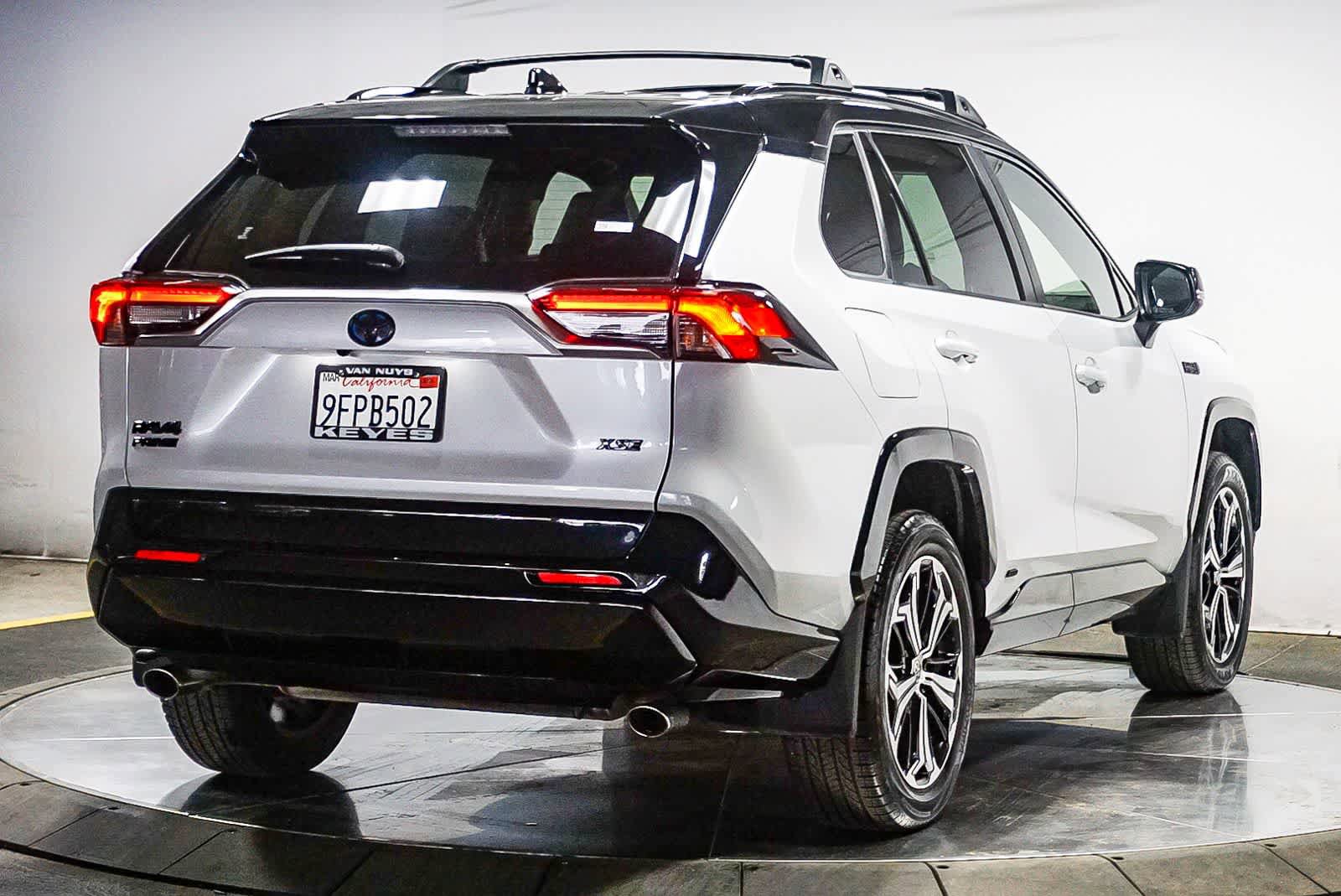 Used 2023 Toyota RAV4 XSE w/ Weather Package image 10