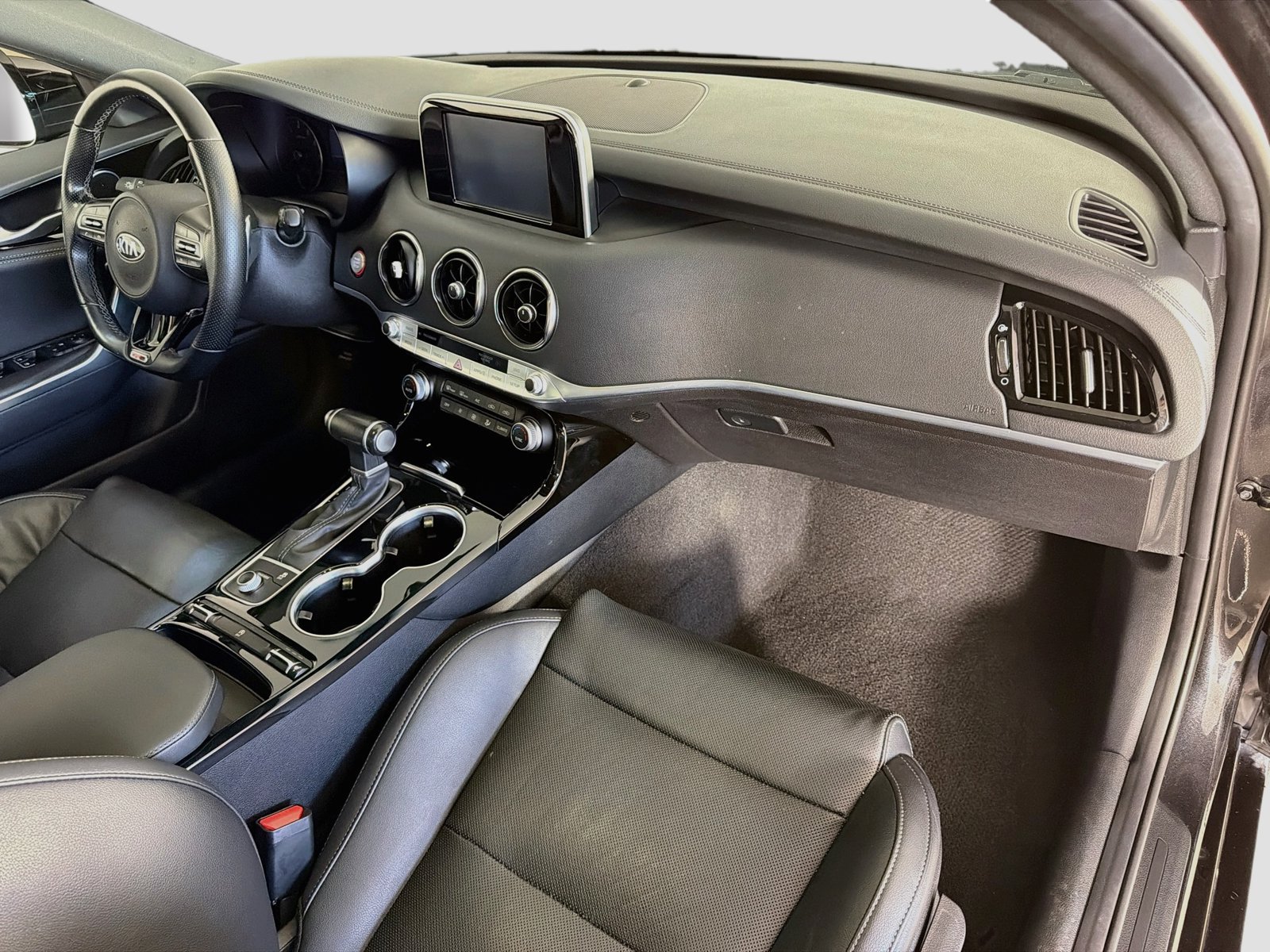 Used 2020 Kia Stinger GT-Line RWD image 27