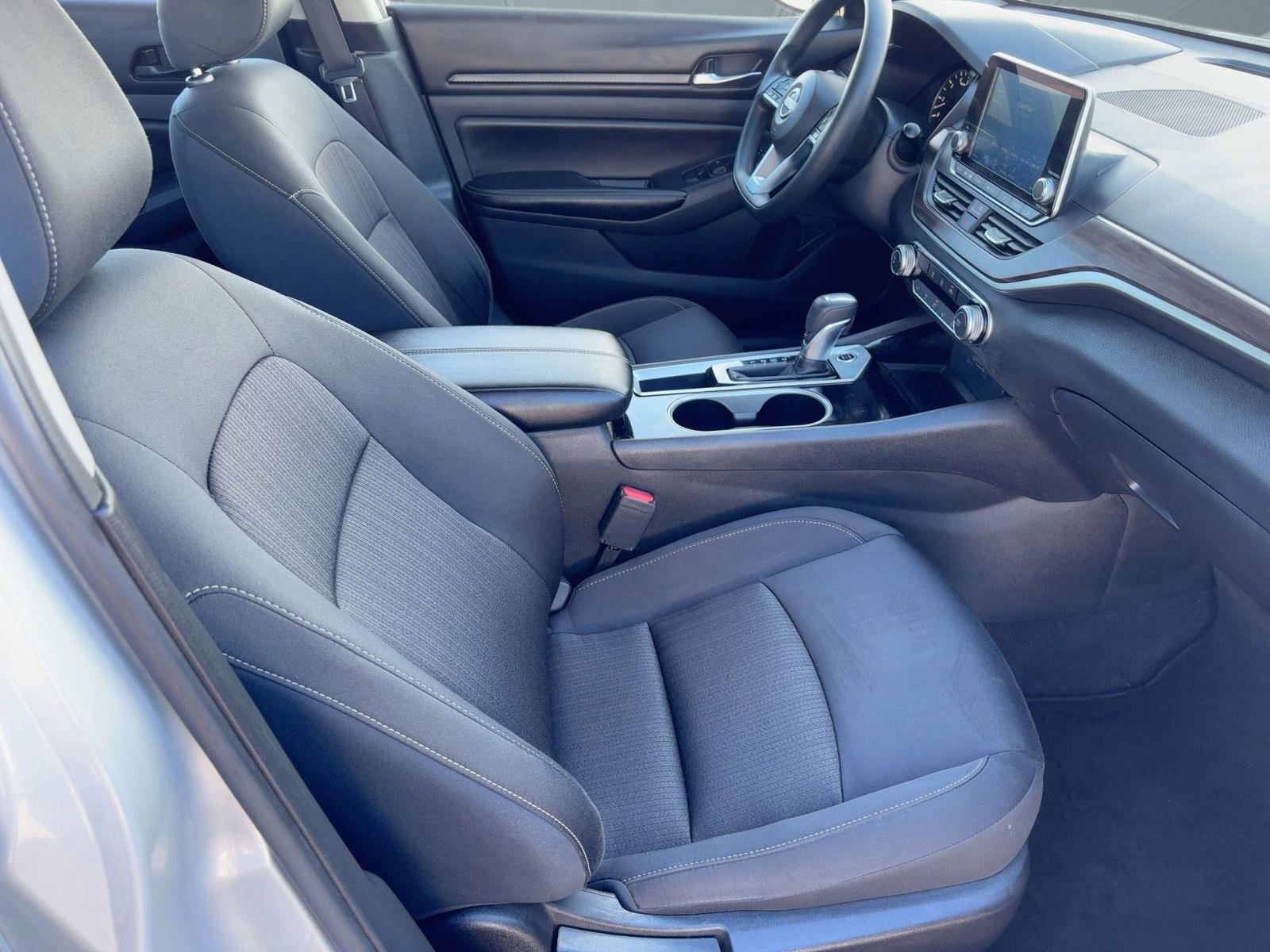 Used 2024 Nissan Altima 2.5 SV image 27