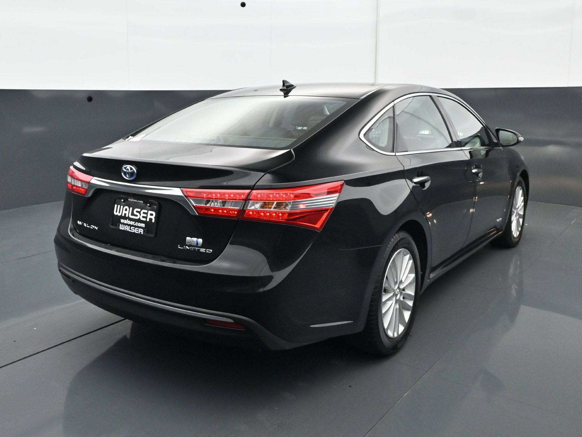 Used 2014 Toyota Avalon Limited FWD image 6