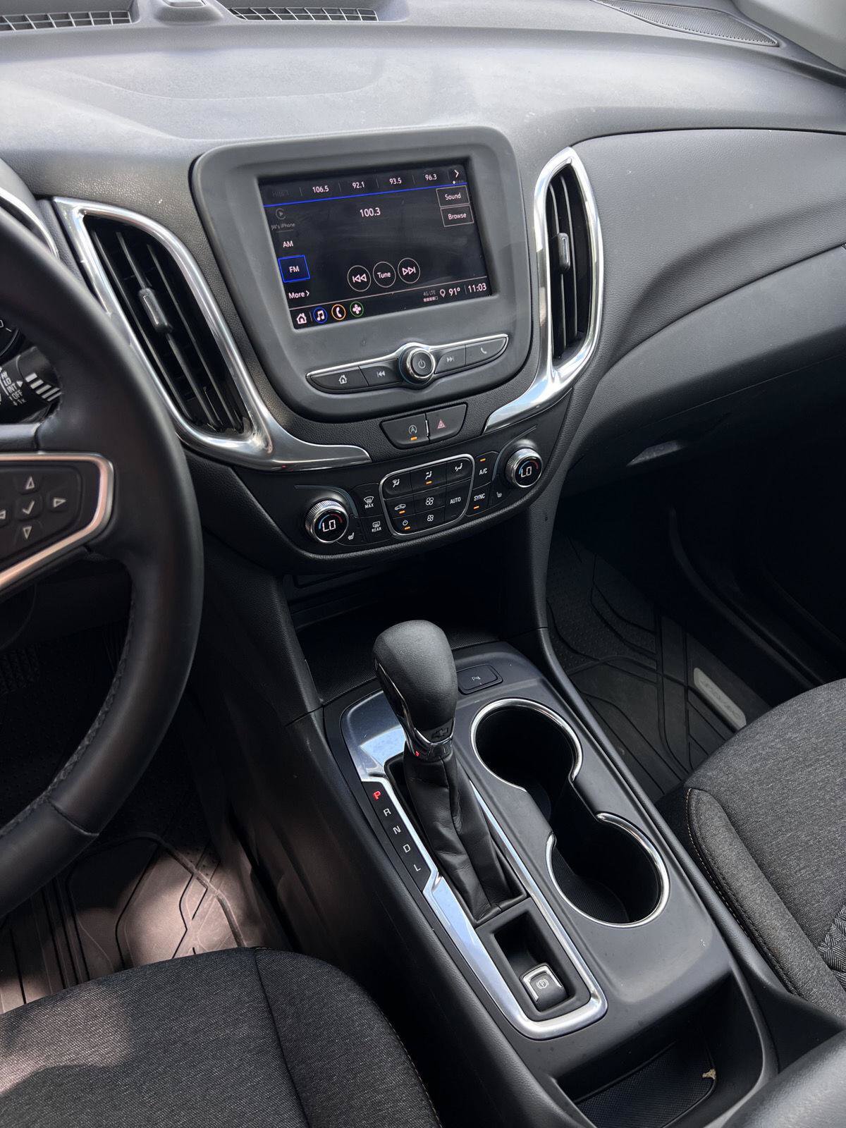 Used 2024 Chevrolet Equinox LT w/ LPO, Floor Liner Package FWD image 5