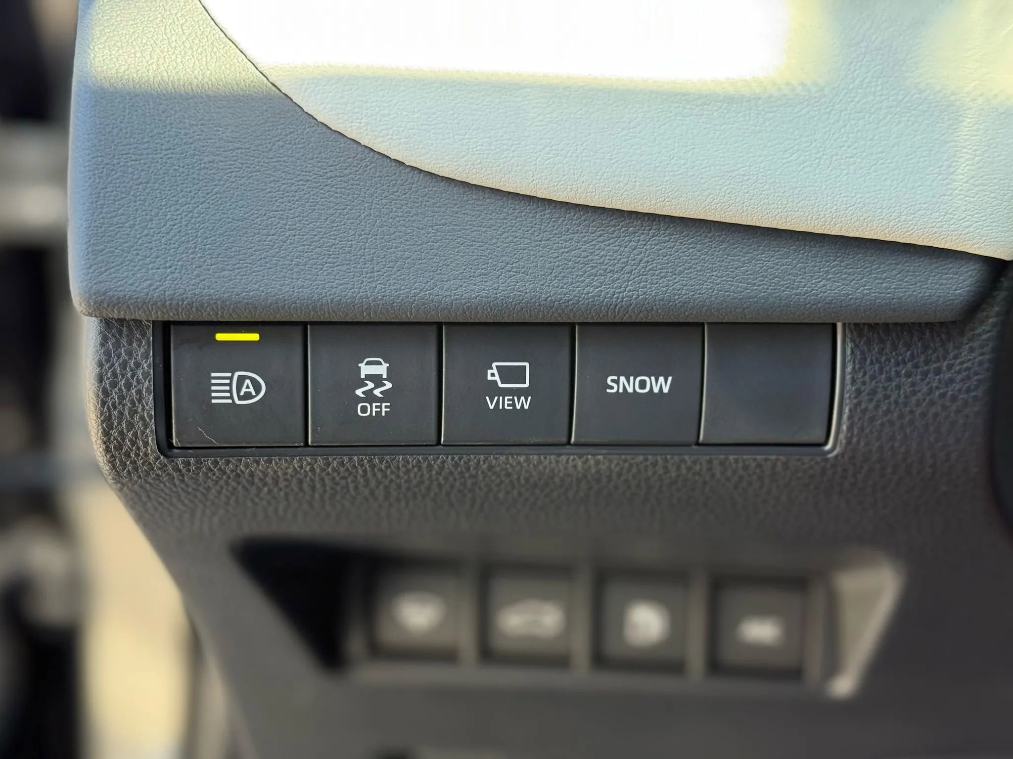 Used 2022 Toyota Mirai Limited Sedan 4D image 20