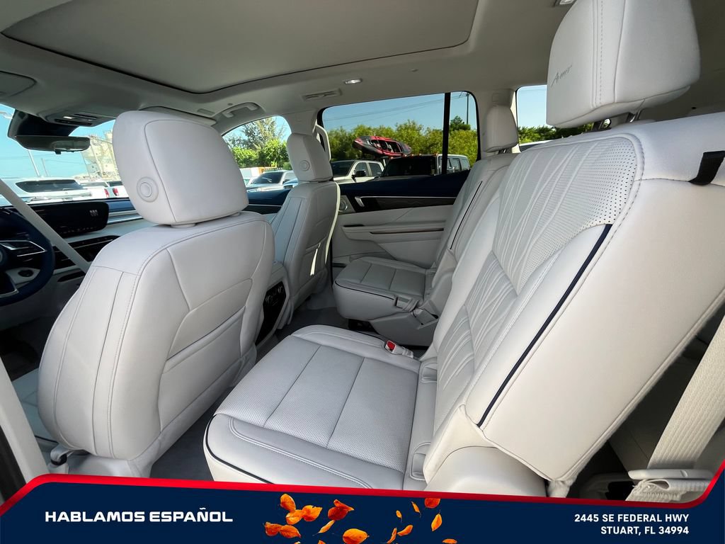 New 2026 Buick Enclave Avenir w/ Super Cruise Package AWD/4WD image 13