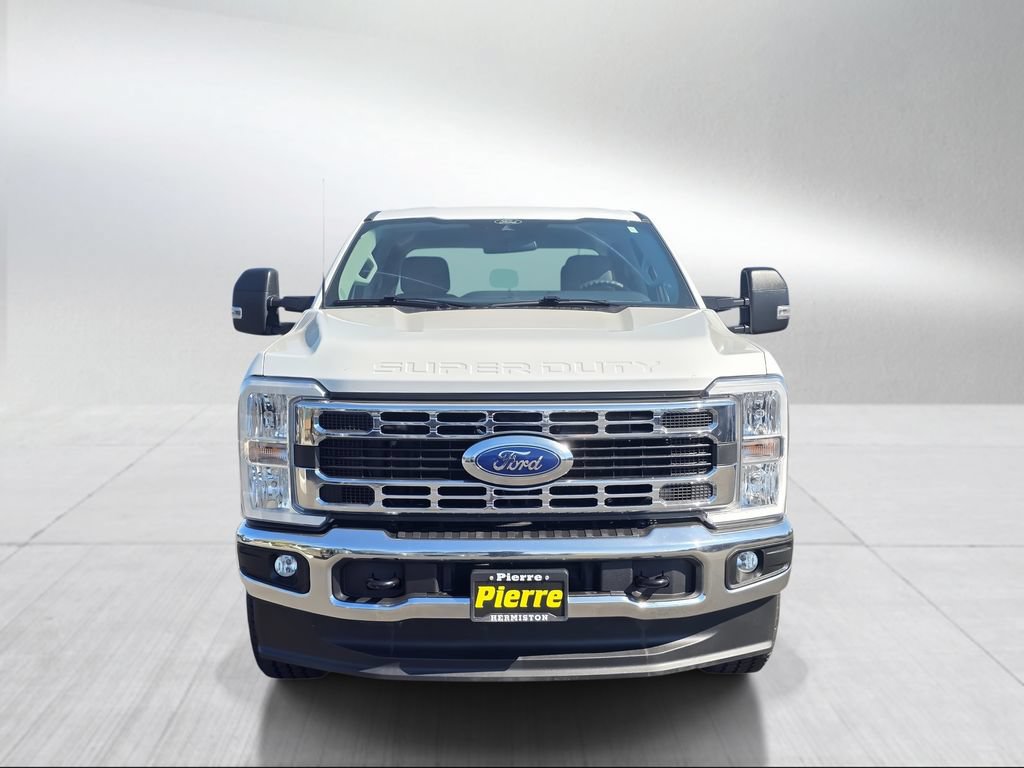Used 2025 Ford F250 XLT w/ FX4 Off-Road Package AWD/4WD image 6