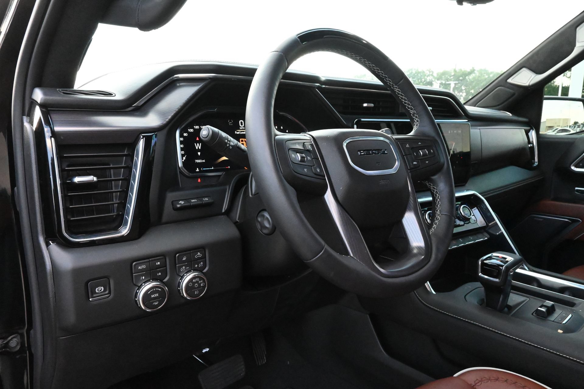 Used 2026 GMC Sierra 1500 Denali Ultimate AWD/4WD image 17