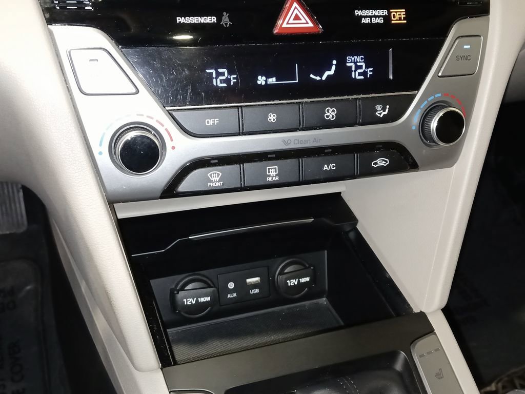 Used 2017 Hyundai Elantra Limited w/ Limited Tech Package 04 FWD image 20