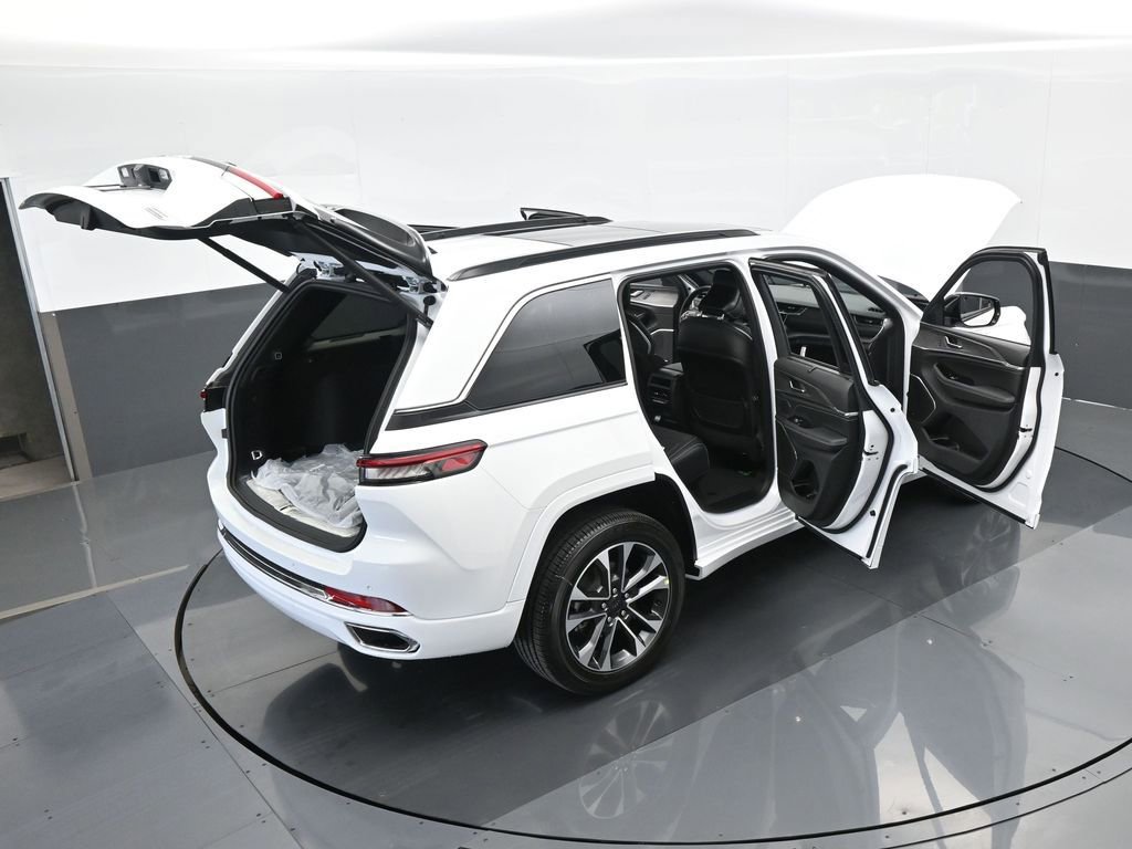 Used 2024 Jeep Grand Cherokee Overland w/ Luxury Tech Group IV image 63