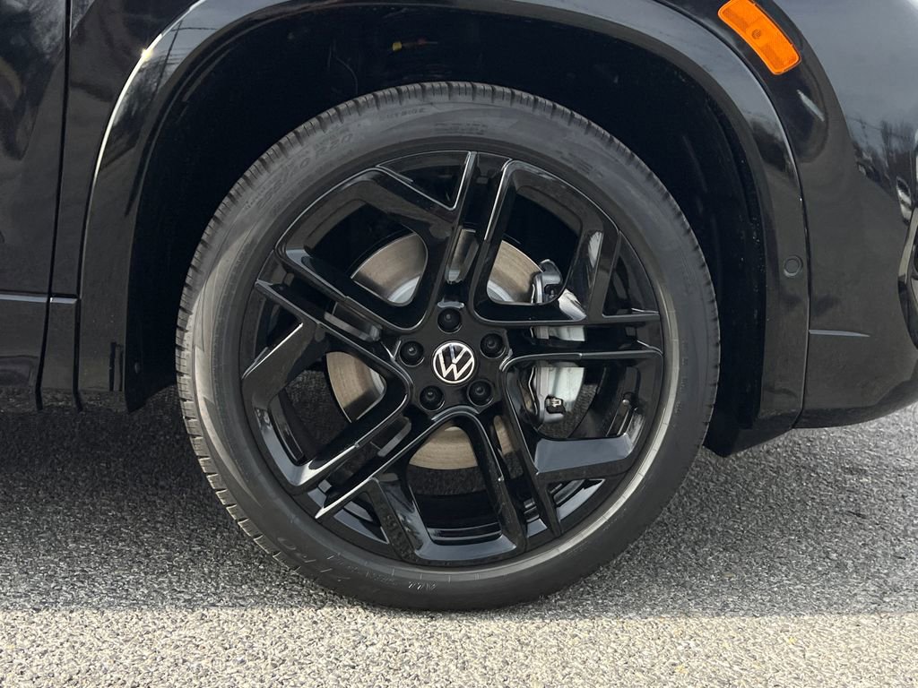 New 2026 Volkswagen Tiguan SE R-Line image 7