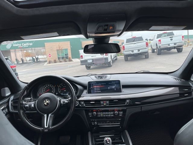 Used 2017 BMW X5 M image 32