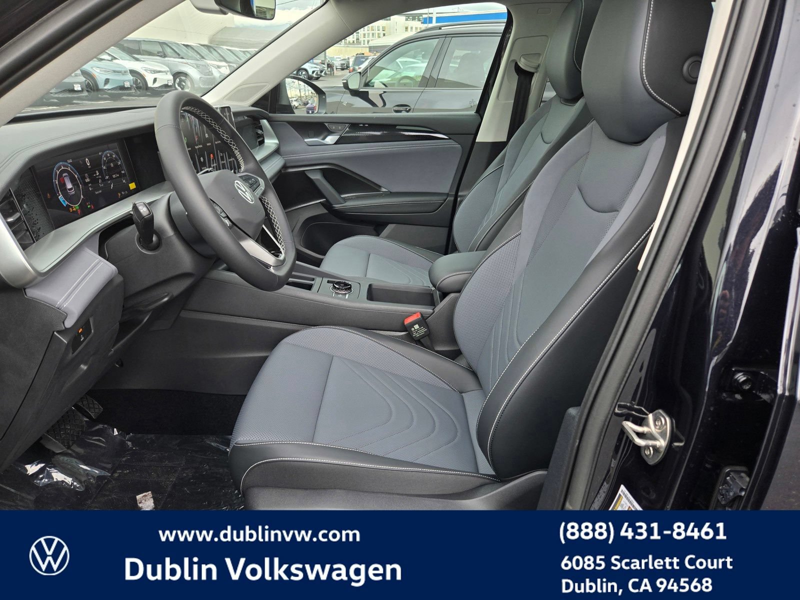 New 2026 Volkswagen Tiguan SE AWD/4WD image 13