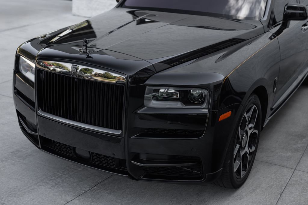 Used 2023 Rolls-Royce Cullinan Black Badge w/ Leather Finishing Pack AWD/4WD image 6