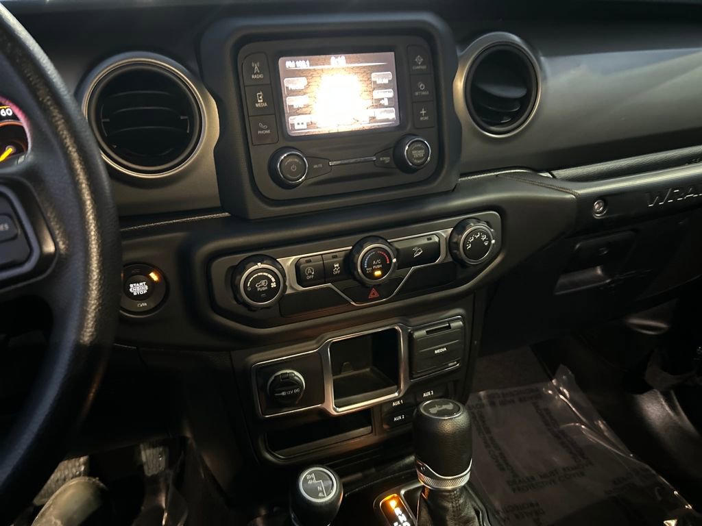 Used 2021 Jeep Wrangler Unlimited Willys image 11