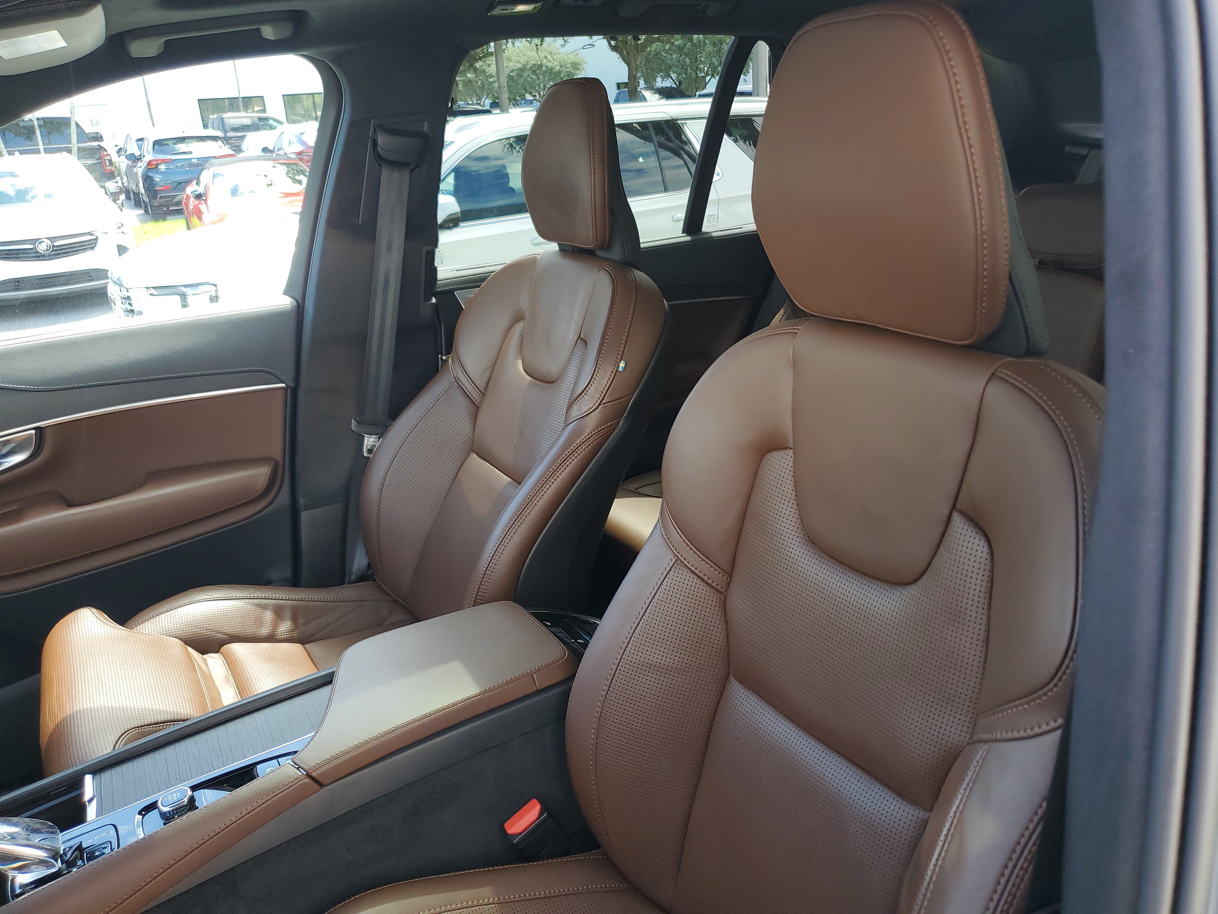 Used 2023 Volvo XC90 T8 Ultimate AWD/4WD image 19
