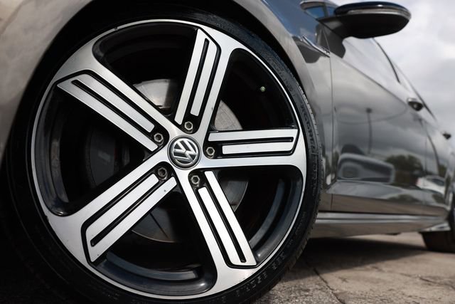 Used 2015 Volkswagen Golf R 4-Door AWD/4WD image 33