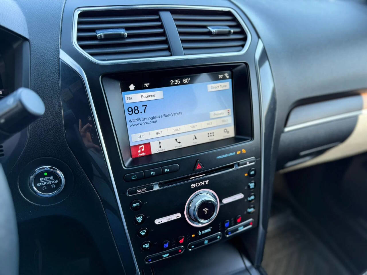 Used 2018 Ford Explorer Limited w/ Equipment Group 301A AWD/4WD image 22