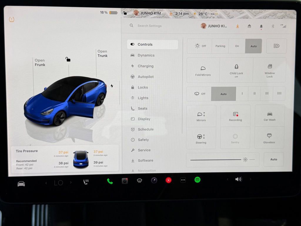 Used 2023 Tesla Model 3 Standard Range RWD image 29