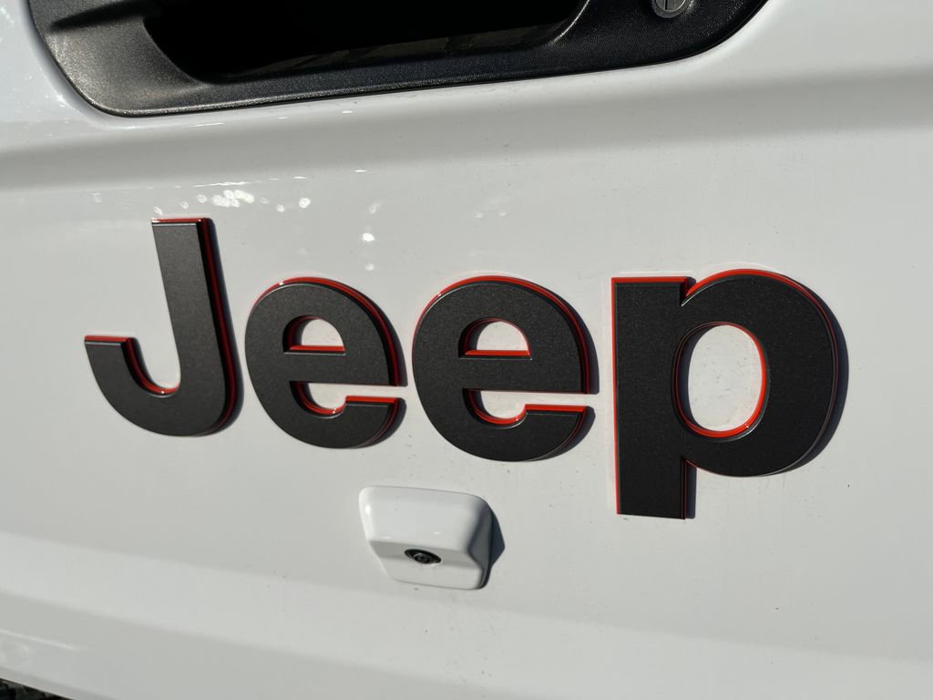 Used 2022 Jeep Gladiator Mojave w/ LED Lighting Group AWD/4WD image 42