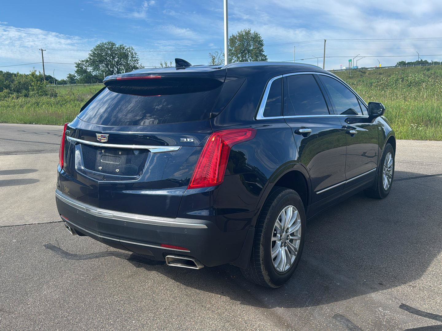 Used 2017 Cadillac XT5 FWD image 5