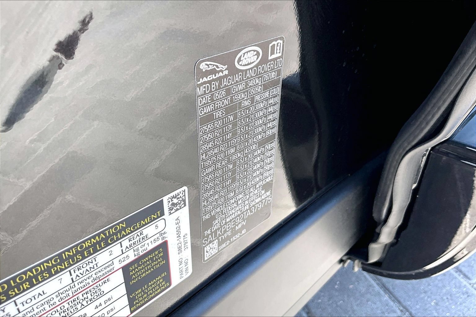 New 2026 Land Rover Range Rover Long Wheelbase SE AWD/4WD image 13