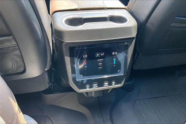 Used 2025 GMC Yukon Denali Ultimate w/ LPO, Floor Liner Package AWD/4WD image 10