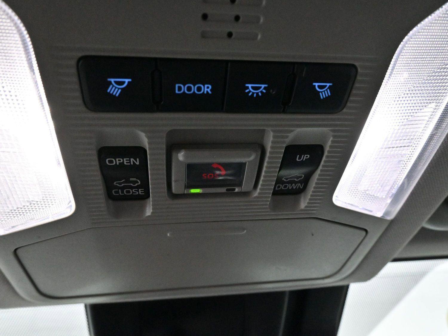 Used 2022 Toyota RAV4 XLE w/ Convenience Package image 29