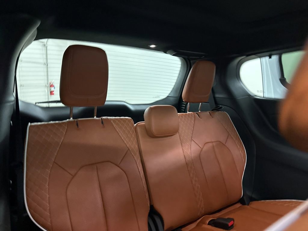 New 2026 Chrysler Pacifica Pinnacle image 22