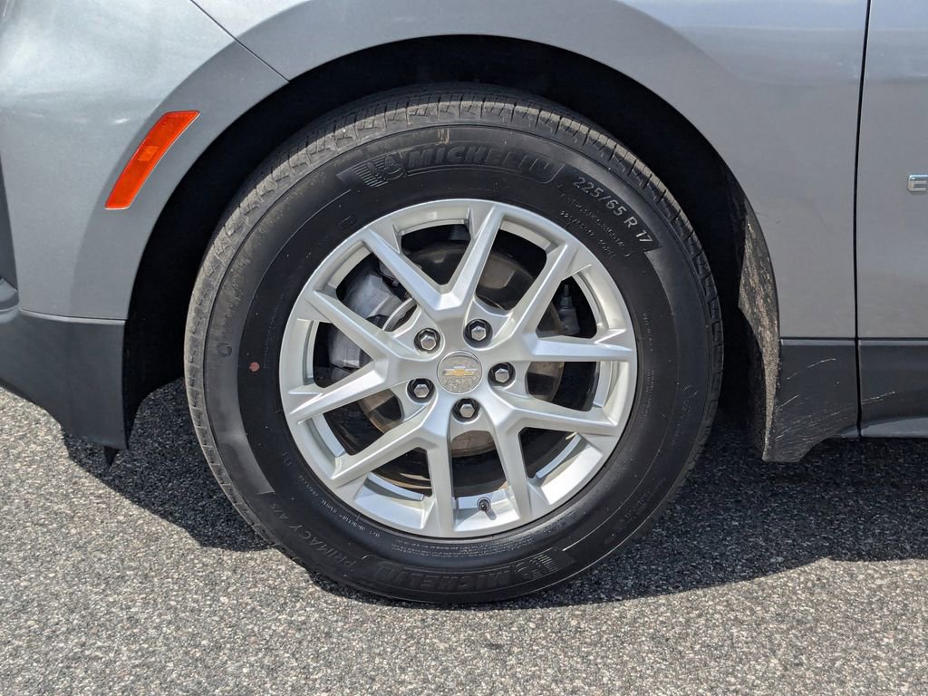 Certified 2023 Chevrolet Equinox LS w/ Driver Confidence II Package image 10