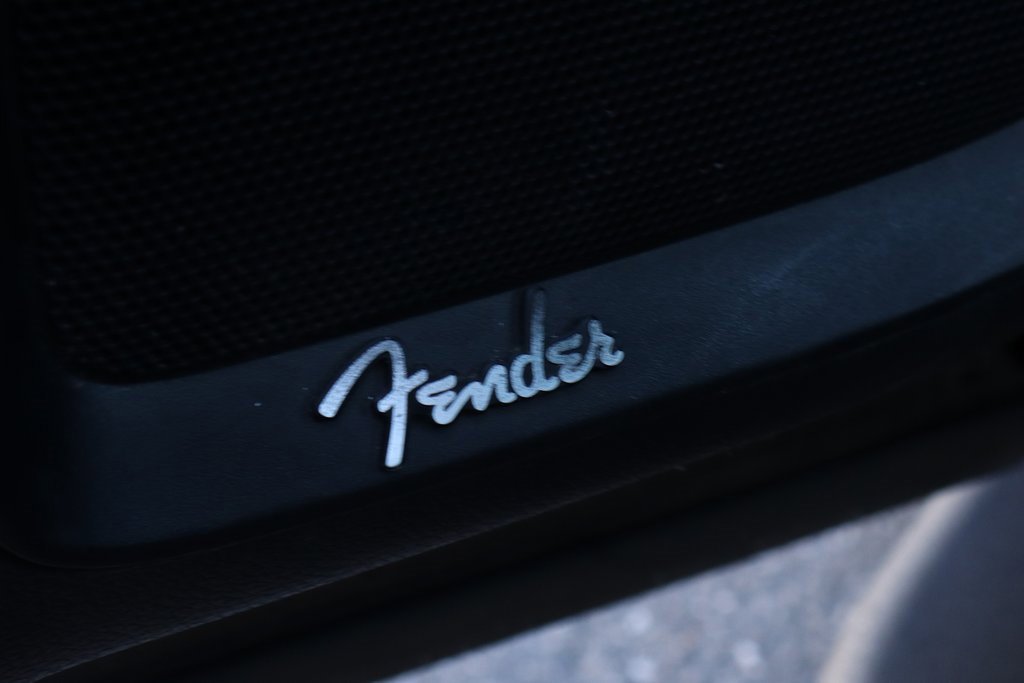 Used 2021 Nissan Titan PRO-4X w/ Pro-4x Convenience Package image 19