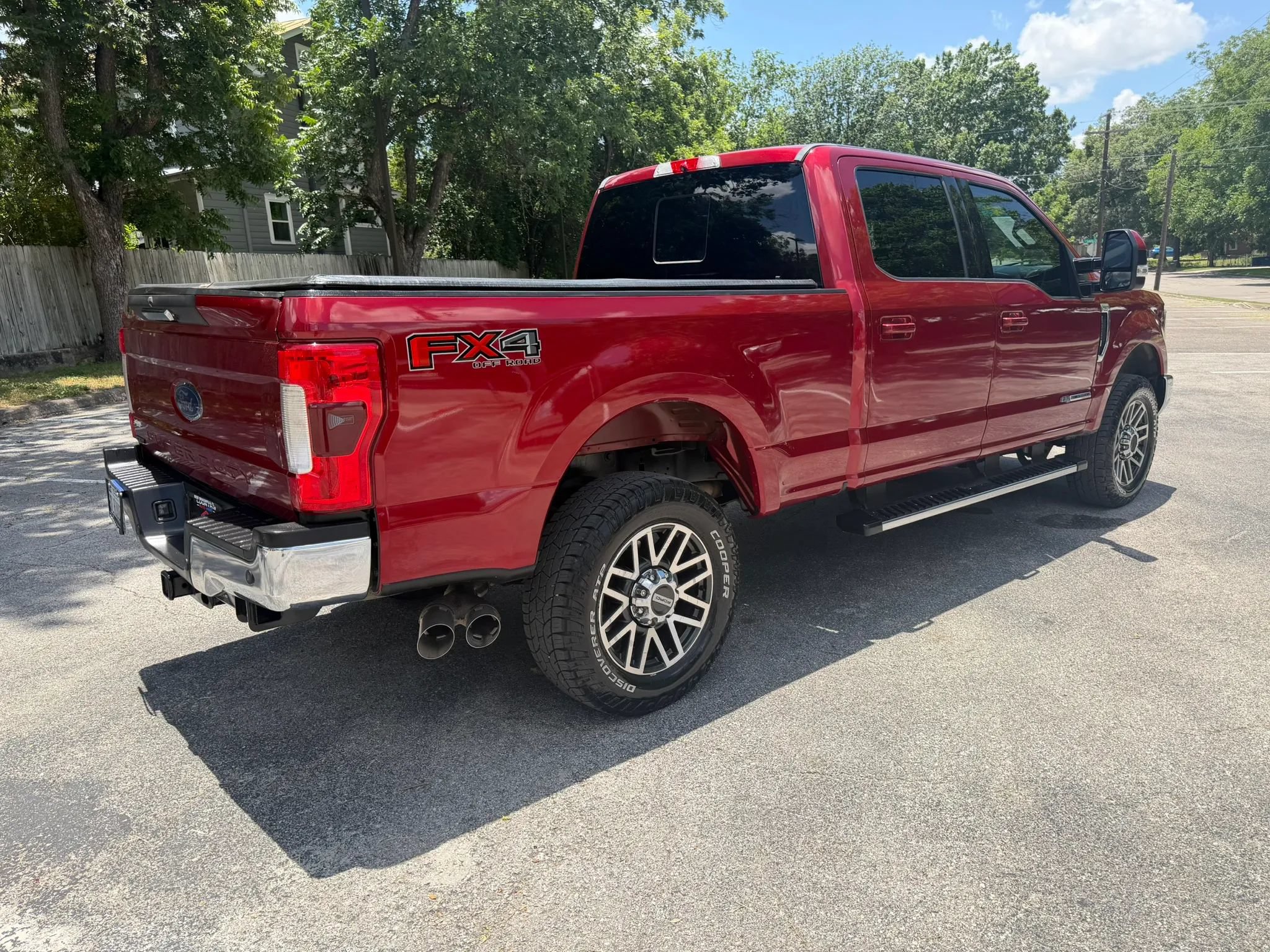 Used 2018 Ford F250 Lariat w/ Lariat Value Package AWD/4WD image 5