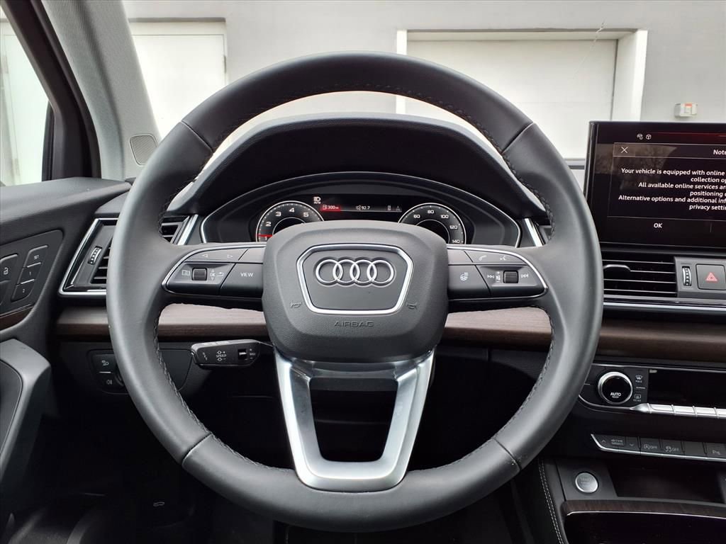 Used 2025 Audi Q5 2.0T Premium Plus w/ Premium Plus Package image 11