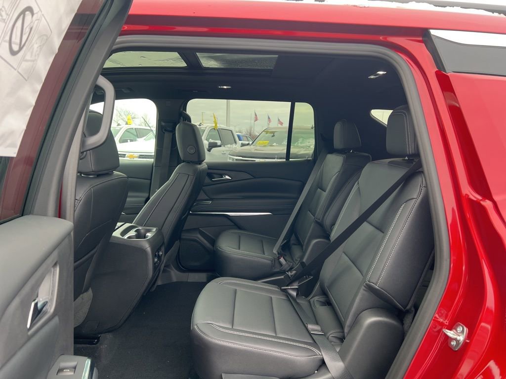 New 2026 Chevrolet Traverse LT w/ Sun and Wheel Package image 21