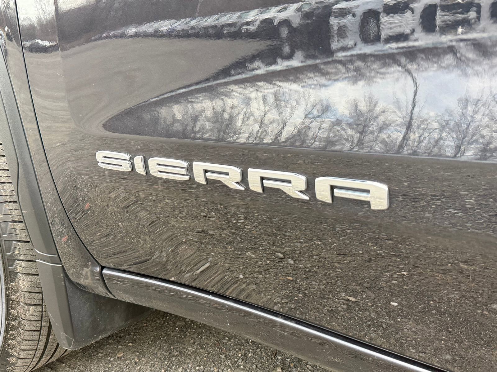 Certified 2026 GMC Sierra 1500 SLT image 8