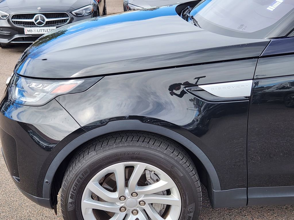 Used 2018 Land Rover Discovery HSE image 9