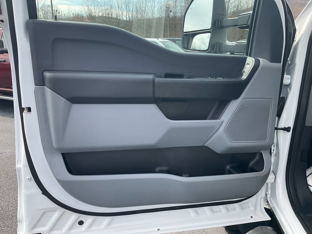 Used 2025 Ford F450 XL w/ XL Chrome Package AWD/4WD image 15
