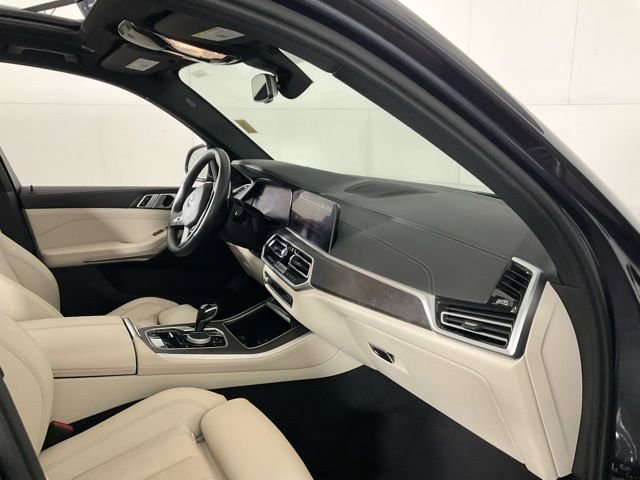 Certified 2022 BMW X5 xDrive40i w/ Parking Assistance Package image 29