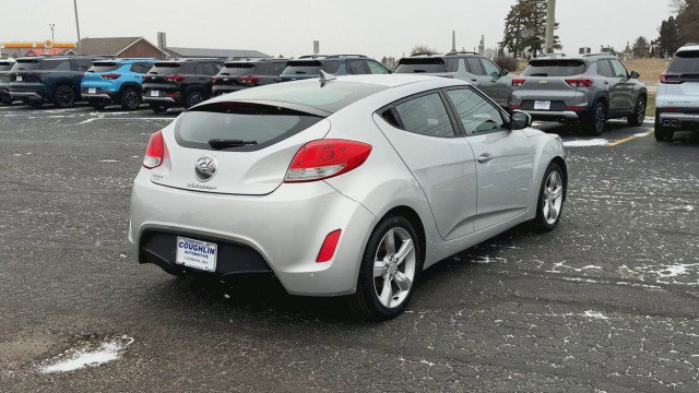 Used 2015 Hyundai Veloster image 8