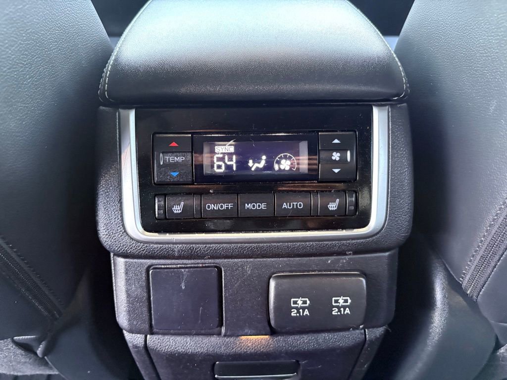 Used 2022 Subaru Ascent Limited w/ Technology Package image 12