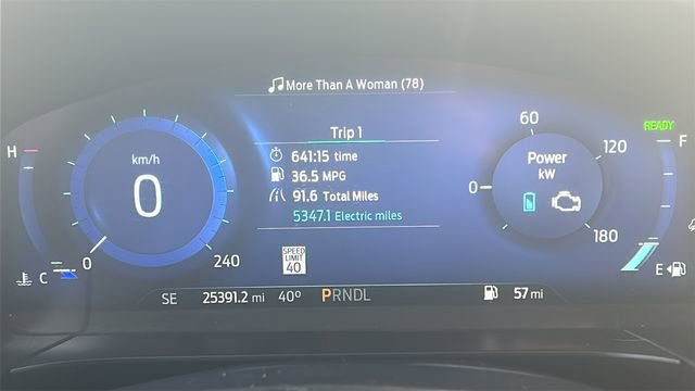 Used 2021 Ford Escape Titanium image 23