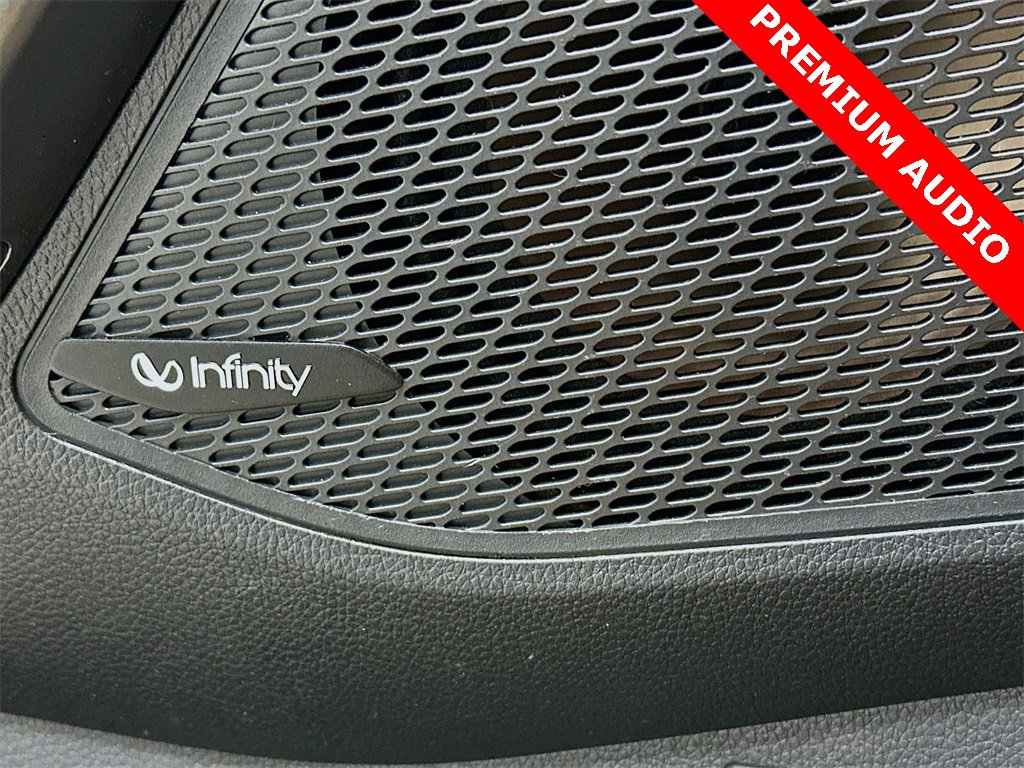 Used 2017 Hyundai Santa Fe Sport w/ 2.0T Ultimate Tech Package 05 image 20