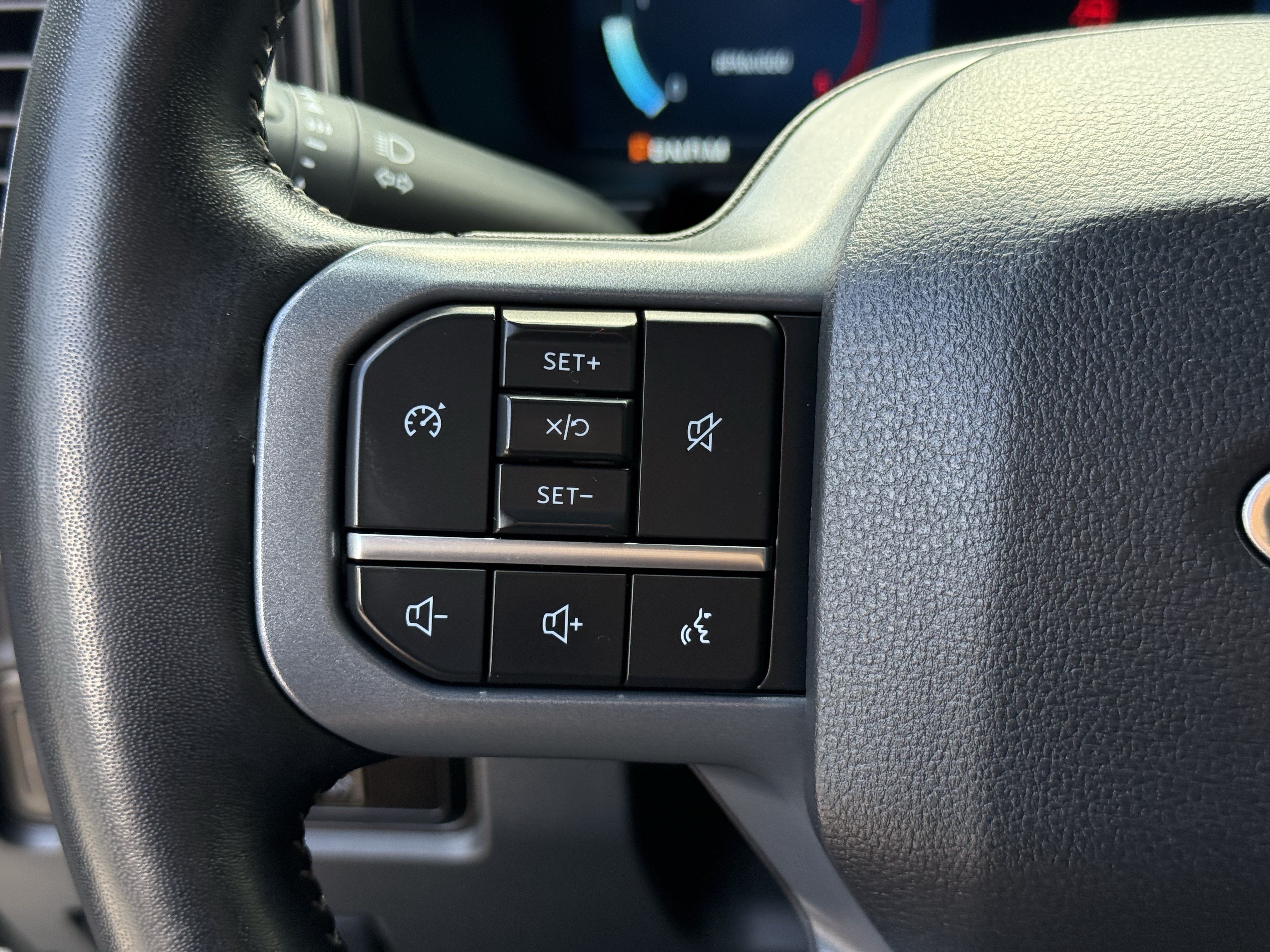 Used 2024 Ford F250 Lariat AWD/4WD image 16