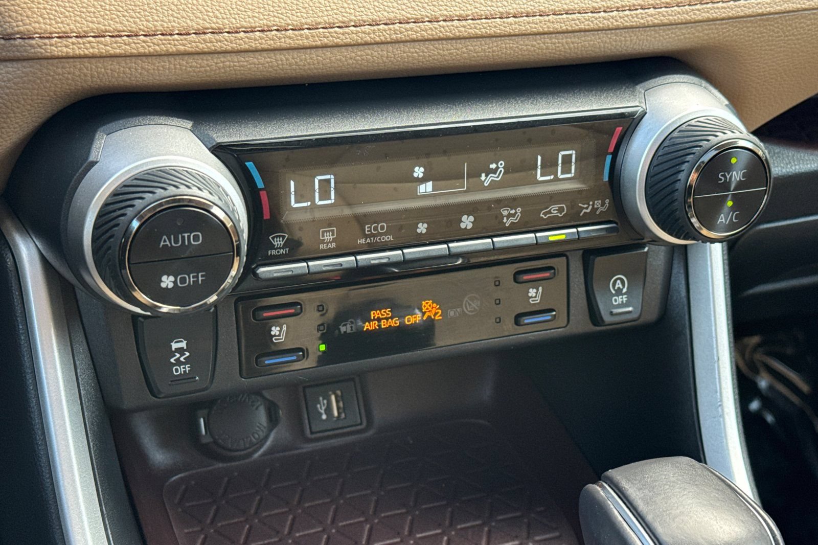 Certified 2025 Toyota RAV4 Limited FWD image 23