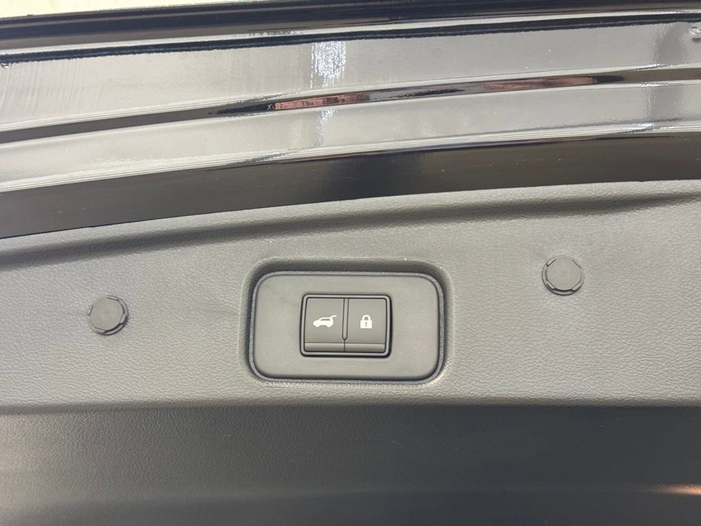 New 2026 Nissan Pathfinder SV image 23