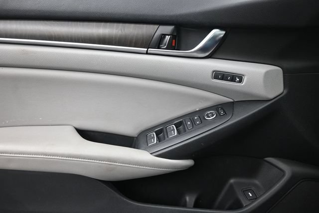 Used 2018 Honda Accord EX-L image 25