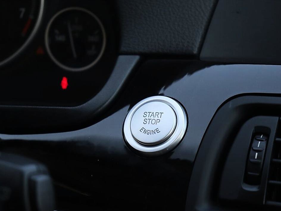 Used 2011 BMW 550i Sedan image 26