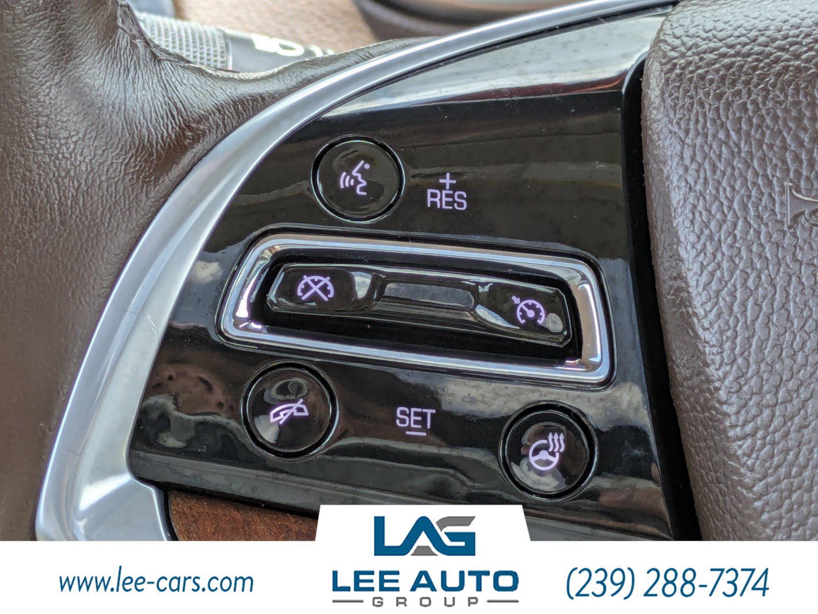 Used 2015 Cadillac SRX Luxury AWD/4WD image 23