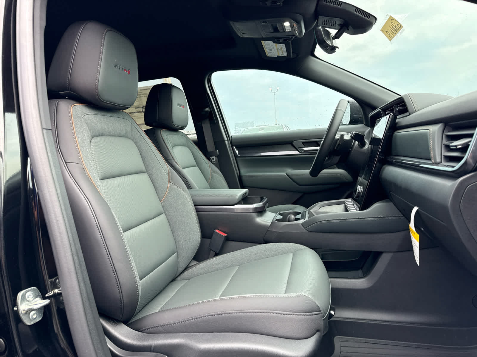 New 2027 GMC Terrain AT4 w/ Technology Package II AWD/4WD image 26