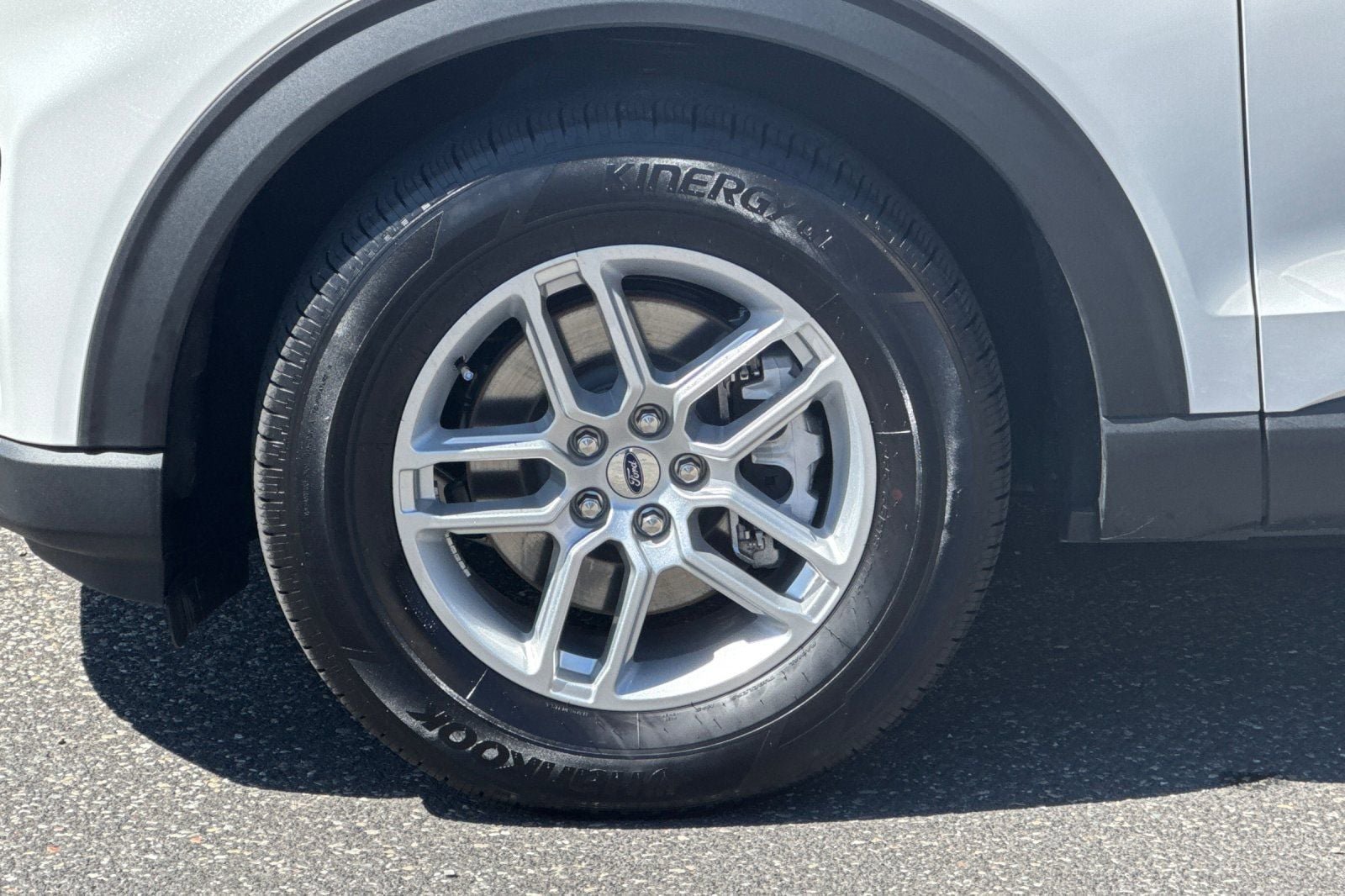 Used 2026 Ford Explorer Active image 30
