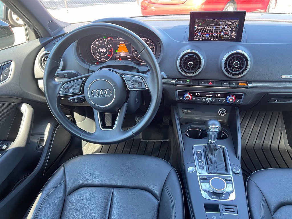 Used 2017 Audi A3 e-tron Prestige FWD image 34