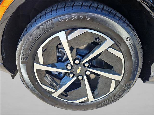 Used 2025 Chevrolet Equinox EV LT w/ Convenience Package FWD image 24